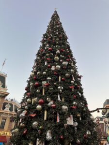 christmas tree in disneyland on Main street